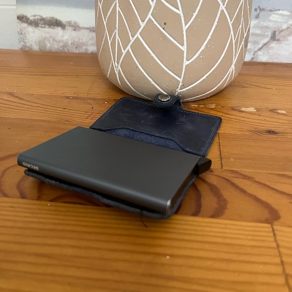 SECRID VINTAGE MINI WALLET - Picture 7 of 9